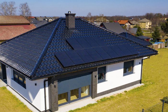 C & I Project Capacity: 4.6 kW Place: Poland Module Type: All Black Module